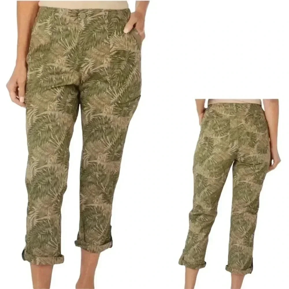 Women’s Olive Green Palm Printed Crop Pants